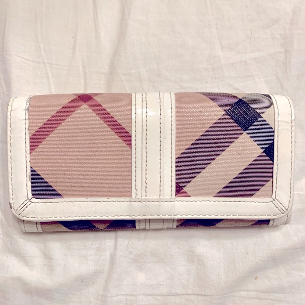 Burberry Wallet with White Leather